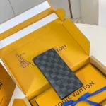 Louis Vuitton LV Unisex Brazza Wallet Damier Graphite Canvas-N62665