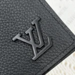 Louis Vuitton LV Unisex Pocket Organizer Cowhide Leather-Black M69979