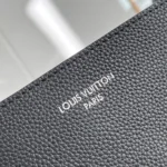 Louis Vuitton LV Unisex Verso Hobo LV Touch Calfskin Leather-Black M27022