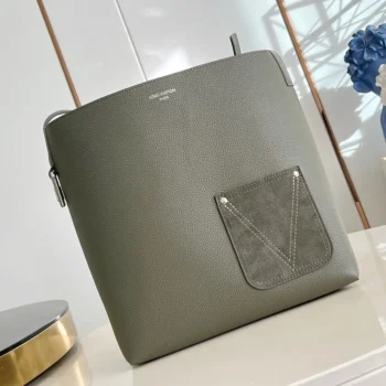 Louis Vuitton LV Unisex Verso Hobo LV Touch Calfskin Leather-Green M26747