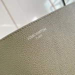 Louis Vuitton LV Unisex Verso Hobo LV Touch Calfskin Leather-Green M26747