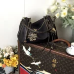 Louis Vuitton LV Women Express MM Calfskin Leather-Black M26397