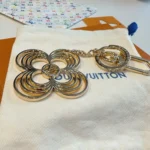 Louis Vuitton Women LV Breeze Key Holder M02798