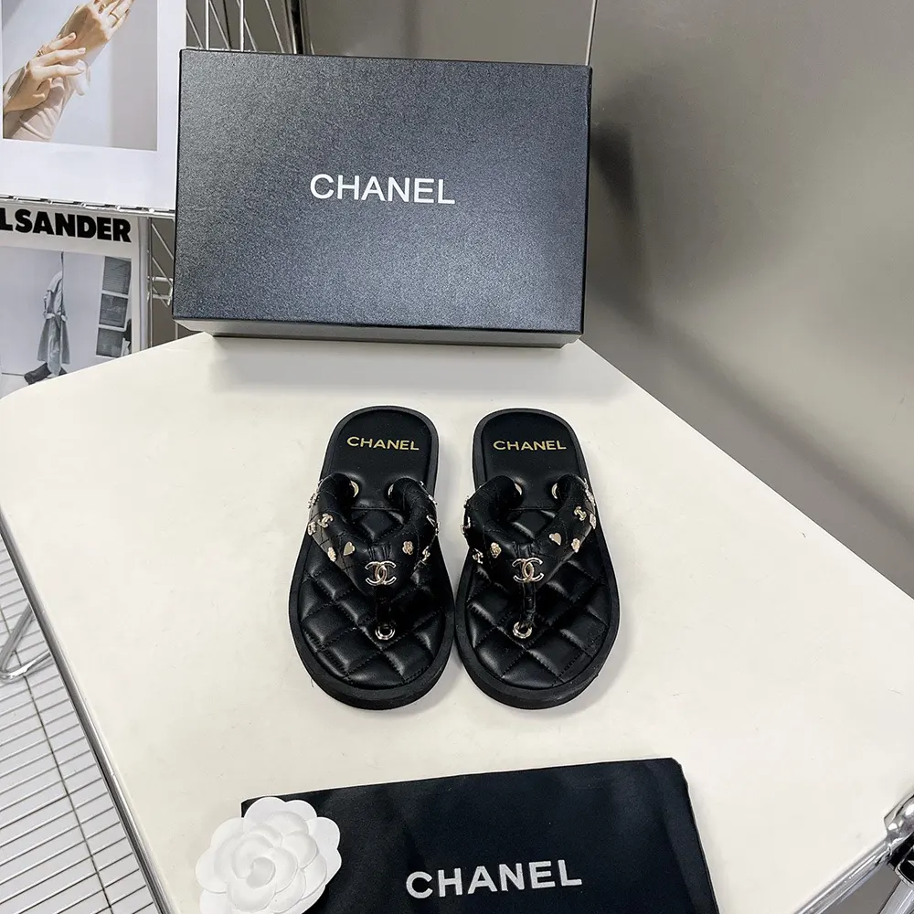 Chanel Women Lambskin Quilted Padded Charms Thong Sandals-Black (1) Chanel Women Lambskin Quilted Padded Charms Thong Sandals-Black