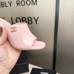 Chanel Women Mules Patent Calfskin-Light Pink G46904