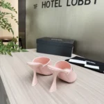 Chanel Women Mules Patent Calfskin-Light Pink G46904