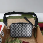 Gucci Men GG Small Crossbody Bag-Black 839155FAFUB