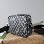 Gucci Men GG Small Crossbody Bag-Black 839155FAFUB