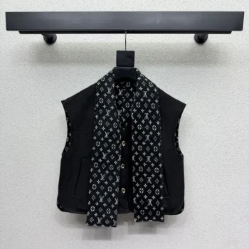 Louis Vuitton Men Monogram Scarf Gilet 1AJGN7