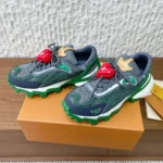 Louis Vuitton Unisex LV Summit Sneaker-Green 1AJAXK