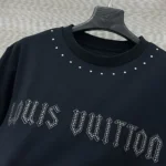 Louis Vuitton Women Signature Stud T-Shirt-Black 1AJENW