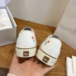 Dior Unisex Saltwind Sneaker White Cotton Embroidered with Multicolor Doves & Roses Motif