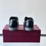 Gucci Unisex Ace Sneaker With Web-Black 849836AAFN31076