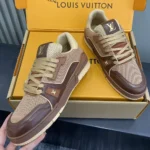 Louis Vuitton LV Unisex Trainer Sneaker-Brown 1AJ480