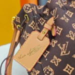Louis Vuitton LV Women Noé Trunk-Brown M28103