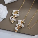 Chanel Women Necklace Metal & Glass Pearls Gold & Pearly White ABH292