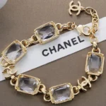 Chanel Women Necklace Metal & Strass Golden & Crystal ABH252