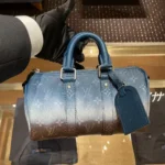 Louis Vuitton LV Unisex Keepall Bandoulière 25-Blue M28026