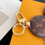 Louis Vuitton LV Unisex Vivienne Bag Charm M03818