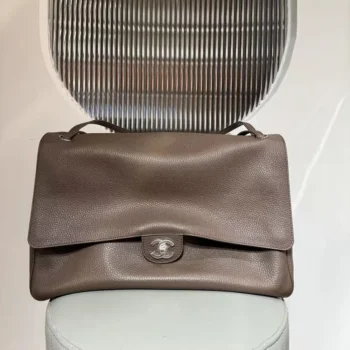 Chanel Women Maxi Flapbag Grained Calfskin Silver Tone Metal-Light Brown