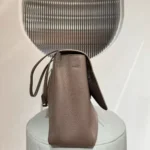 Chanel Women Maxi Flapbag Grained Calfskin Silver Tone Metal-Light Brown