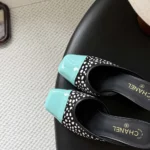 Chanel Women Mules Lambskin Patent Calfskin-Black G47284