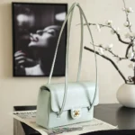 Chanel Women Small Flap Bag Grained Shiny Calfskin & Gold-Tone Metal-Light Green