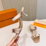 Louis Vuitton LV Women 6 AM Mule-Beige 1AK4U7