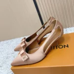 Louis Vuitton LV Women 6AM Pump-Beige 1AK5UI