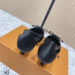 Louis Vuitton LV Women 6AM Pump-Black 1AK2KB