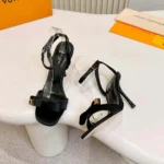 Louis Vuitton LV Women 6AM Sandal-Black 1AK4VZ
