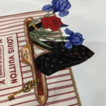 Louis Vuitton LV Women Neverfull Print T-Shirt-White 1AK1I0