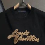 Louis Vuitton LV Men Embroidered Signature T-Shirt 1AHW92
