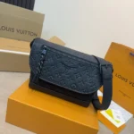 Louis Vuitton LV Unisex Pulse Messenger-Black M14874