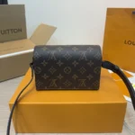 Louis Vuitton LV Unisex Steamer Wearable Wallet M83613