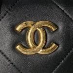 Chanel Women 25K Chain Hobo Tote Bag Gold-Tone Metal - Image 6