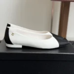 Chanel Women Ballet Flats Lambskin-White & Black G47289