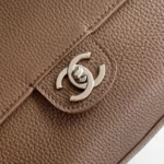 Chanel Women Maxi Flapbag Grained Calfskin & Silver-Tone Metal AS6231B24008