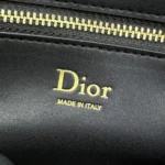 Dior Women Small Dior Médaillon Flap Bag Black Grained Calfskin M3919QDWP