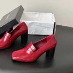 Chanel Women Moccasins Shiny Calfskin-Burgundy G47492 - Image 5