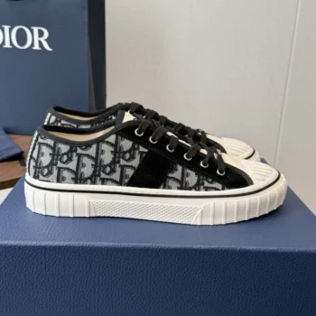 Dior Unisex Hooper Low-Top Sneaker Beige and Blue Dior Oblique Jacquard and Black Suede Calfskin