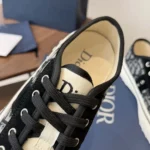 Dior Unisex Hooper Low-Top Sneaker Beige and Blue Dior Oblique Jacquard and Black Suede Calfskin