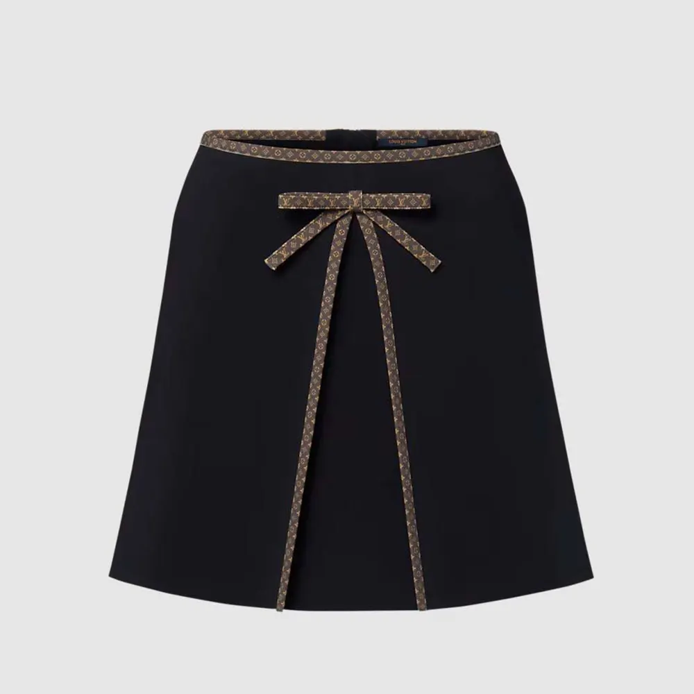 Louis Vuitton Women Monogram Bow Mini Skirt 1AKE8Z (1) Louis Vuitton Women Monogram Bow Mini Skirt 1AKE8Z