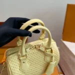 Louis Vuitton Women Speedy Bandoulière 20 in Calfskin Leather-M29494