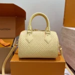 Louis Vuitton Women Speedy Bandoulière 20 in Calfskin Leather-M29494