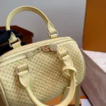Louis Vuitton Women Speedy Bandoulière 20 in Calfskin Leather-M29494
