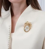 Dior Women Médaillon Brooch Gold-Finish Metal and White Mother-of-Pearl