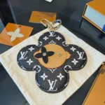 Louis Vuitton LV Unisex Vivienne Bag Charm Black M03819