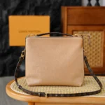 Louis Vuitton Women Calfskin Multipass Arizona