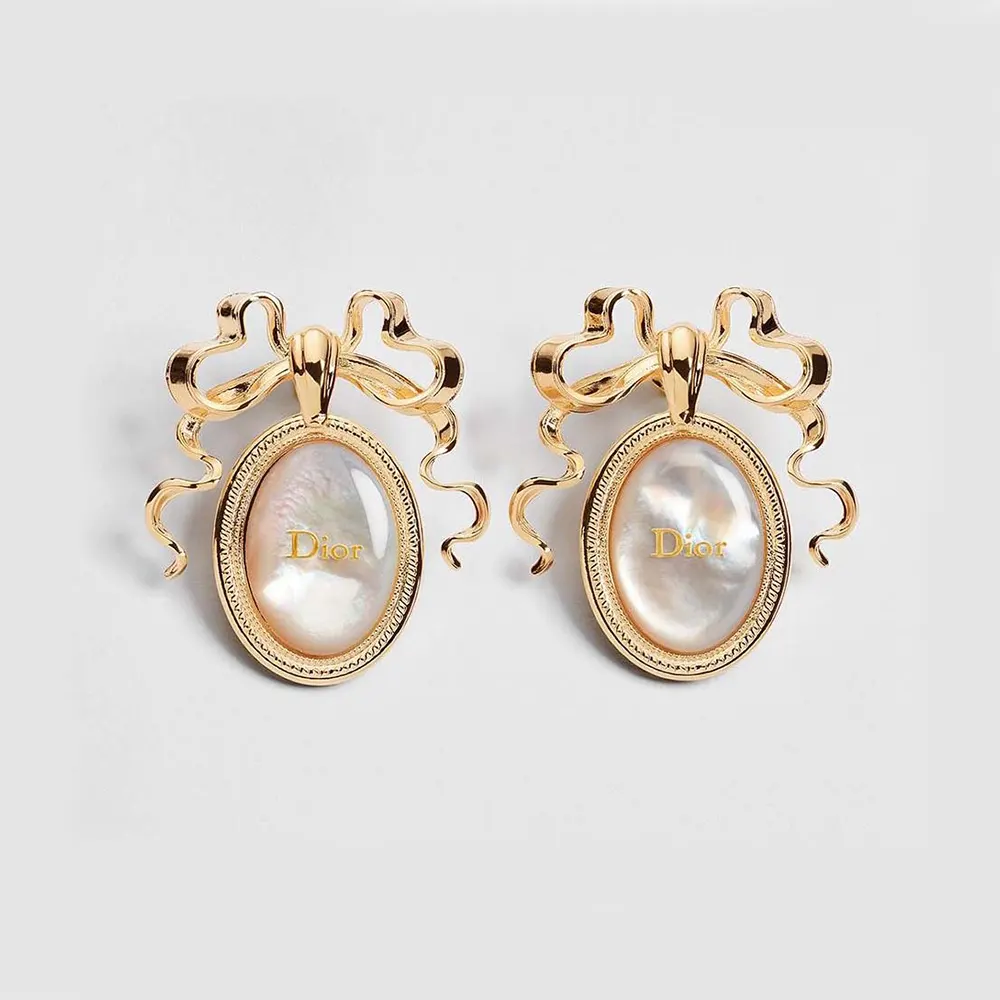 Dior Women Médaillon Earrings Gold-Finish Metal and White Mother-of-Pearl (1) Dior Women Médaillon Earrings Gold-Finish Metal and White Mother-of-Pearl